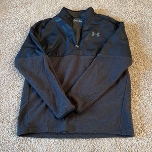 Under armor sweater three-quarter zip